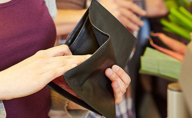 האישה שתפצה את בעלה ב-125 אלף ש"ח