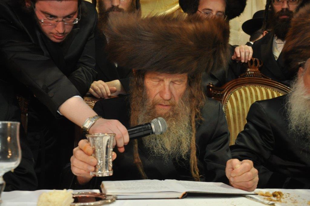 שמחת נישואי בן האדמו"ר מפרמישלאן עם בת האדמו"ר מבוטושאן • גלריה