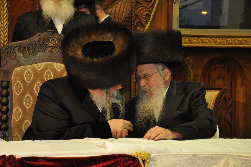 שמחת נישואי בן האדמו"ר מפרמישלאן עם בת האדמו"ר מבוטושאן • גלריה