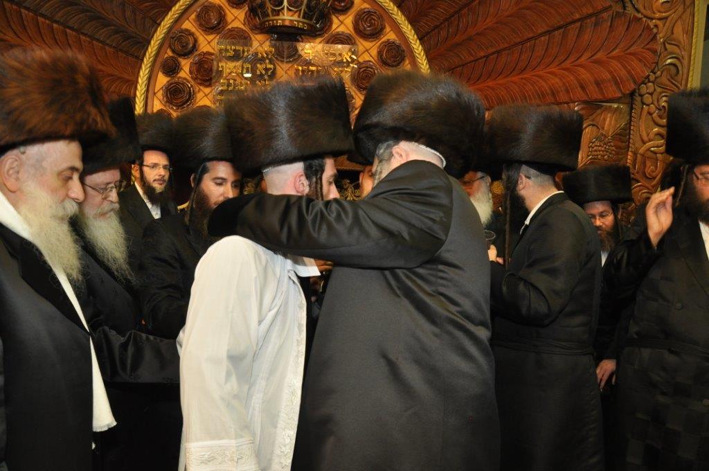 שמחת נישואי בן האדמו"ר מפרמישלאן עם בת האדמו"ר מבוטושאן • גלריה