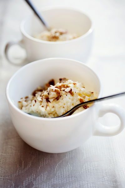 קצפת חלבה מתוקה עם אגוזים