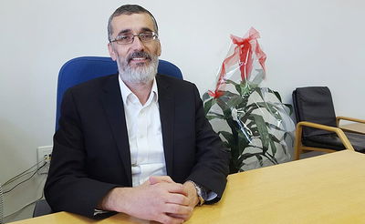 צביקה כהן מאשים: תלמידות ספרדיות מופלות לרעה בירושלים