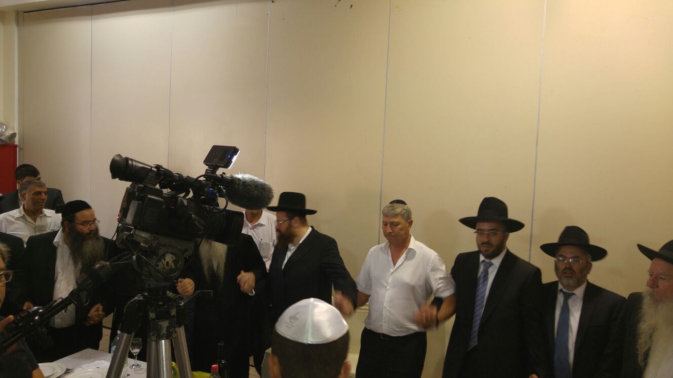 ברית מילה לנכד האדמו"ר רבי דוד אבוחצירא • תיעוד