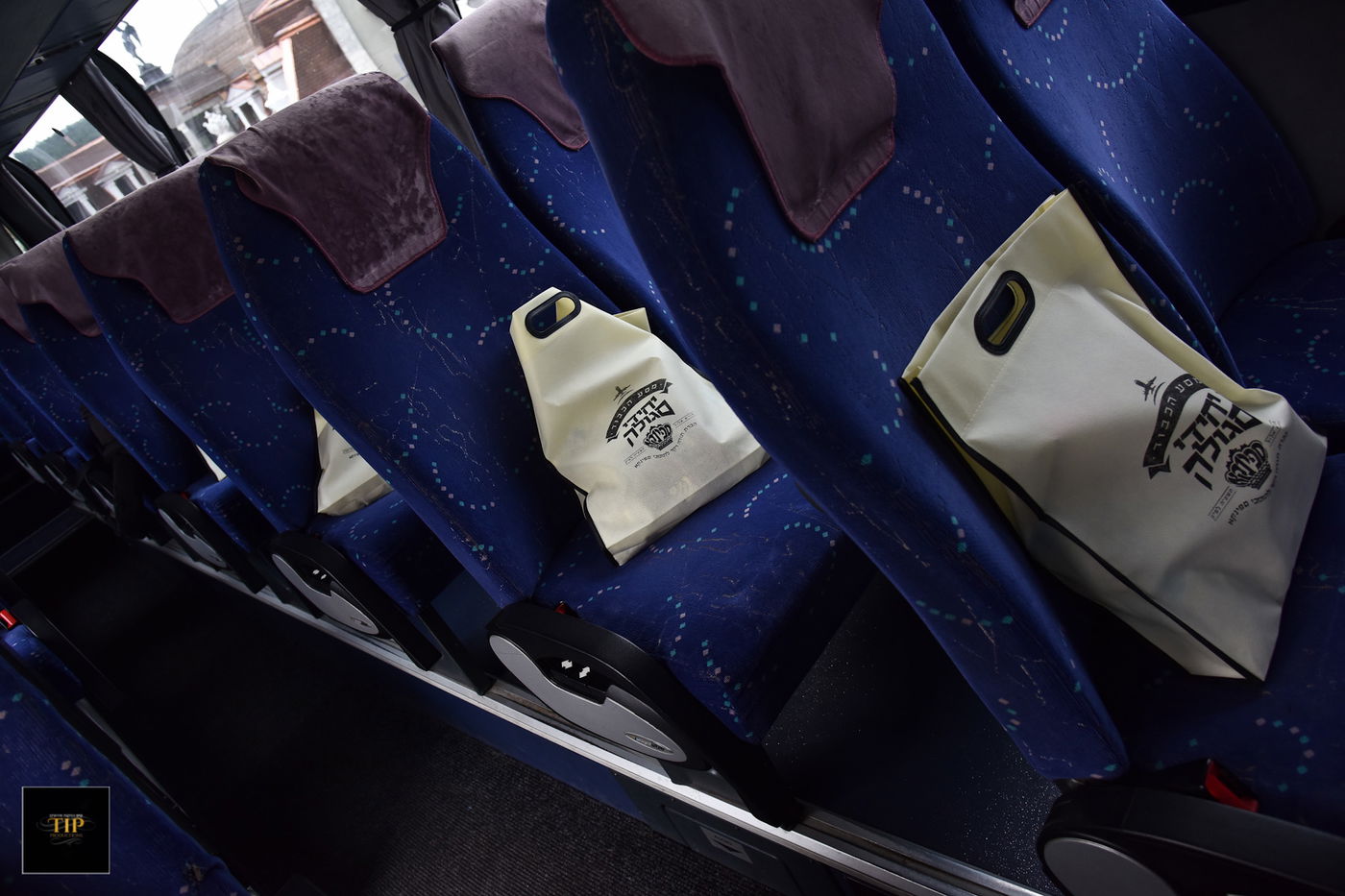 צפו בוידאו: מונה ו"נרננה" שרים לנגידי חסידות ספינקא