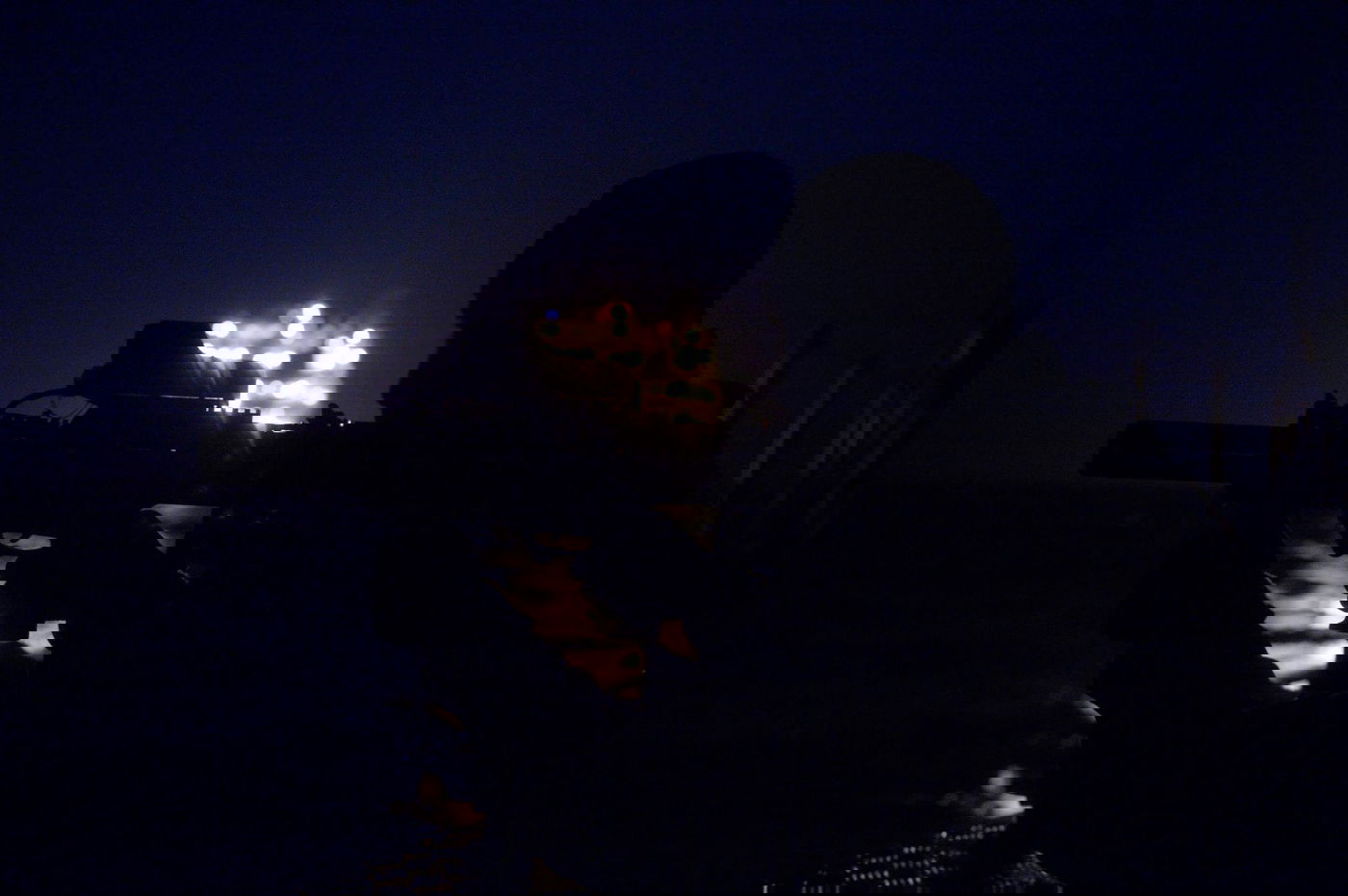 צפו: לוחמי השייטת משתלטים על אסדת גז