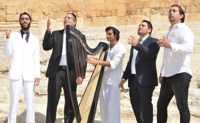 קליפ: בן סנוף, גד אלבז, יוסף חיים שוואקי וליאור אלמליח בביצוע ללא מילים