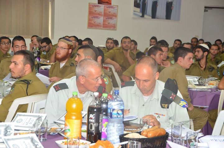בכירי צה"ל התכנסו עם החיילים החרדים
