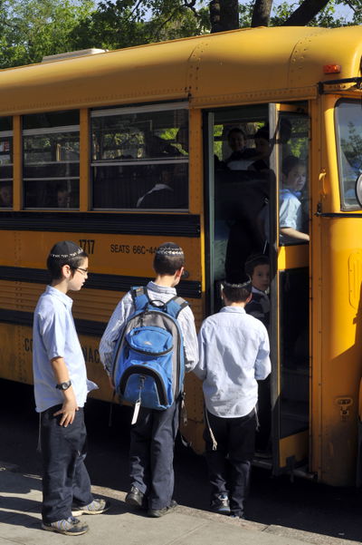 סמוך לחדרה: הלימודים הושבתו וההורים מפגינים - אין הסעה לבית הספר