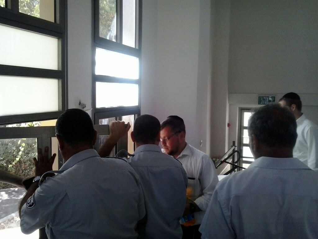 לאחר שפונתה: הקהילה הליטאית דורשת את המבנה