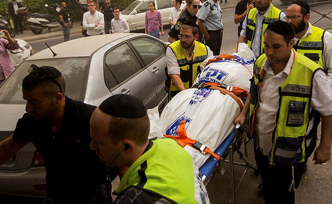 פינוי הגופות מהזירה, הבוקר