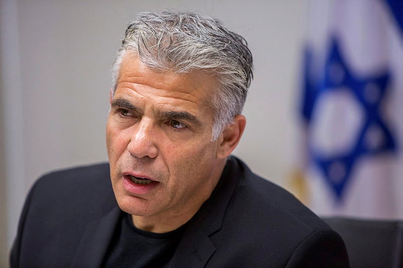 ח"כ יאיר לפיד. "הפוליטיקה ניסתה להוביל למהלכים של כפייה על המגזר" אומר יעלון