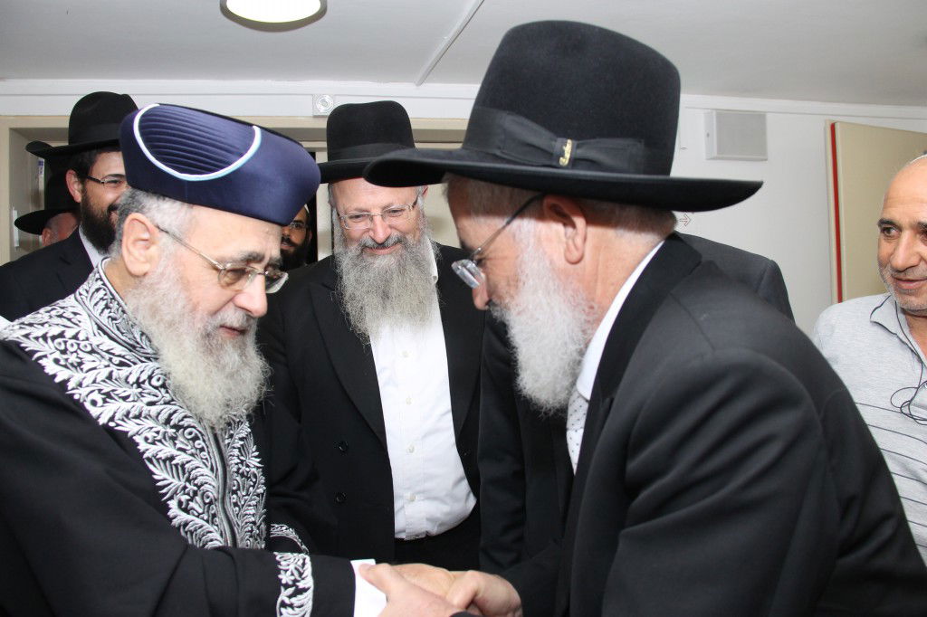 הראשל"צ הגר"י יוסף בעצרת סליחות בצפת עם התזמורת האנדלוסית • תיעוד