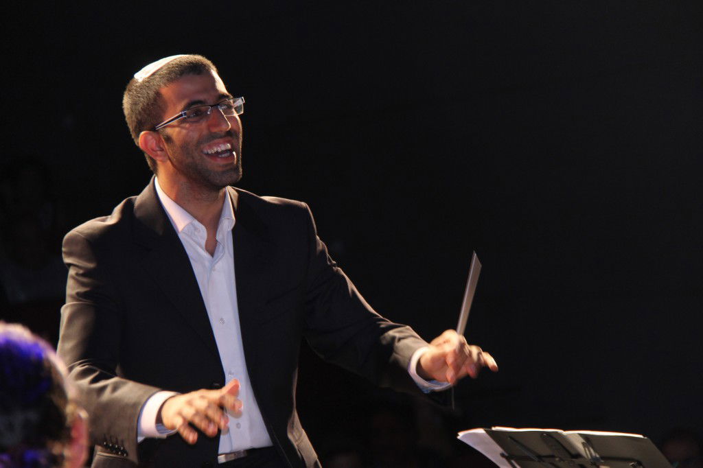 הראשל"צ הגר"י יוסף בעצרת סליחות בצפת עם התזמורת האנדלוסית • תיעוד