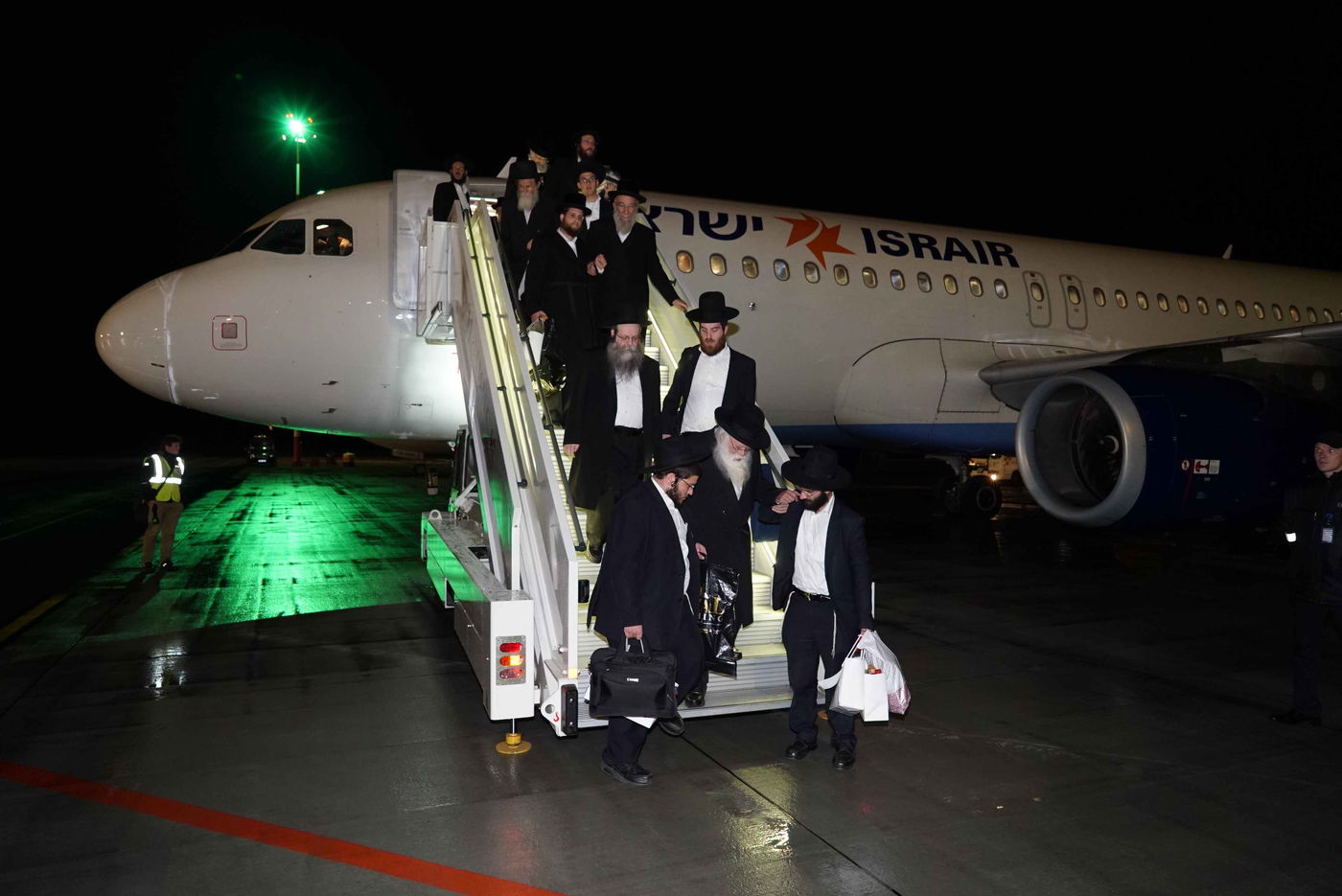 גלריה: תפילת הרבנים על ציונו של החפץ חיים