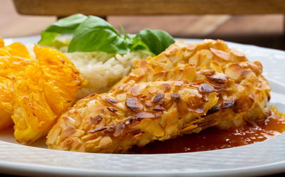 קרוקטים מתפוחי אדמה בציפוי שקדים