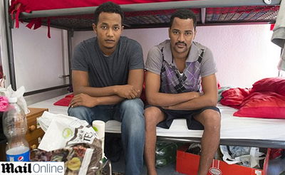 גרמניה משכנת פליטים במחנה הריכוז בוכנוואלד