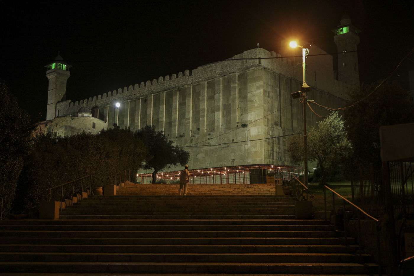 סליחות בערב ראש השנה במערת המכפלה. תיעוד