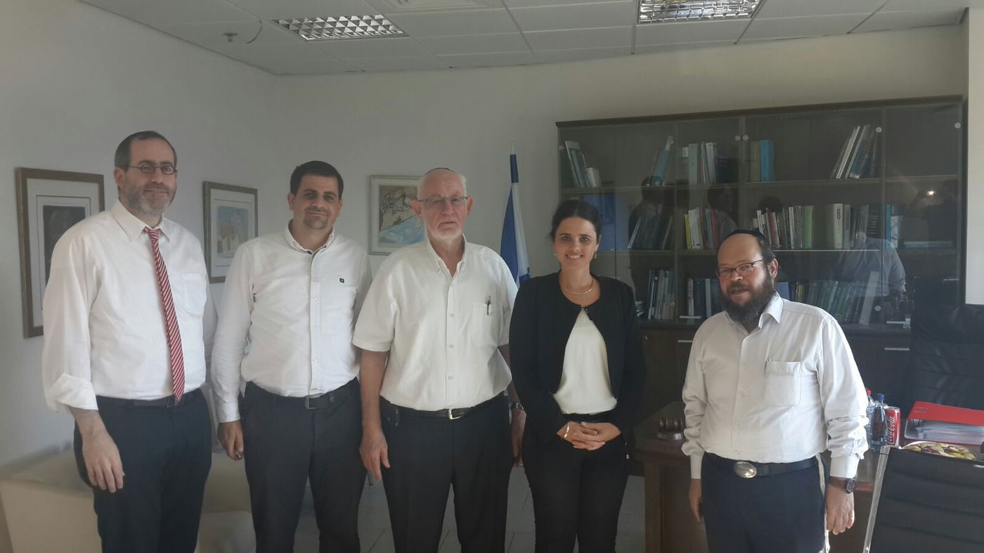 שקד עם עורכי הדין החרדיים