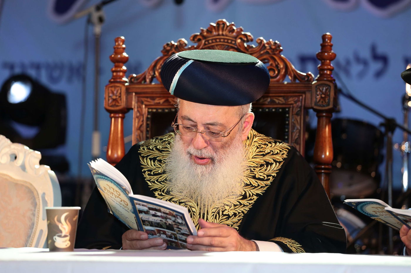 אשדוד: אלפים בסליחות עם הראשל"צ הגר"ש עמאר