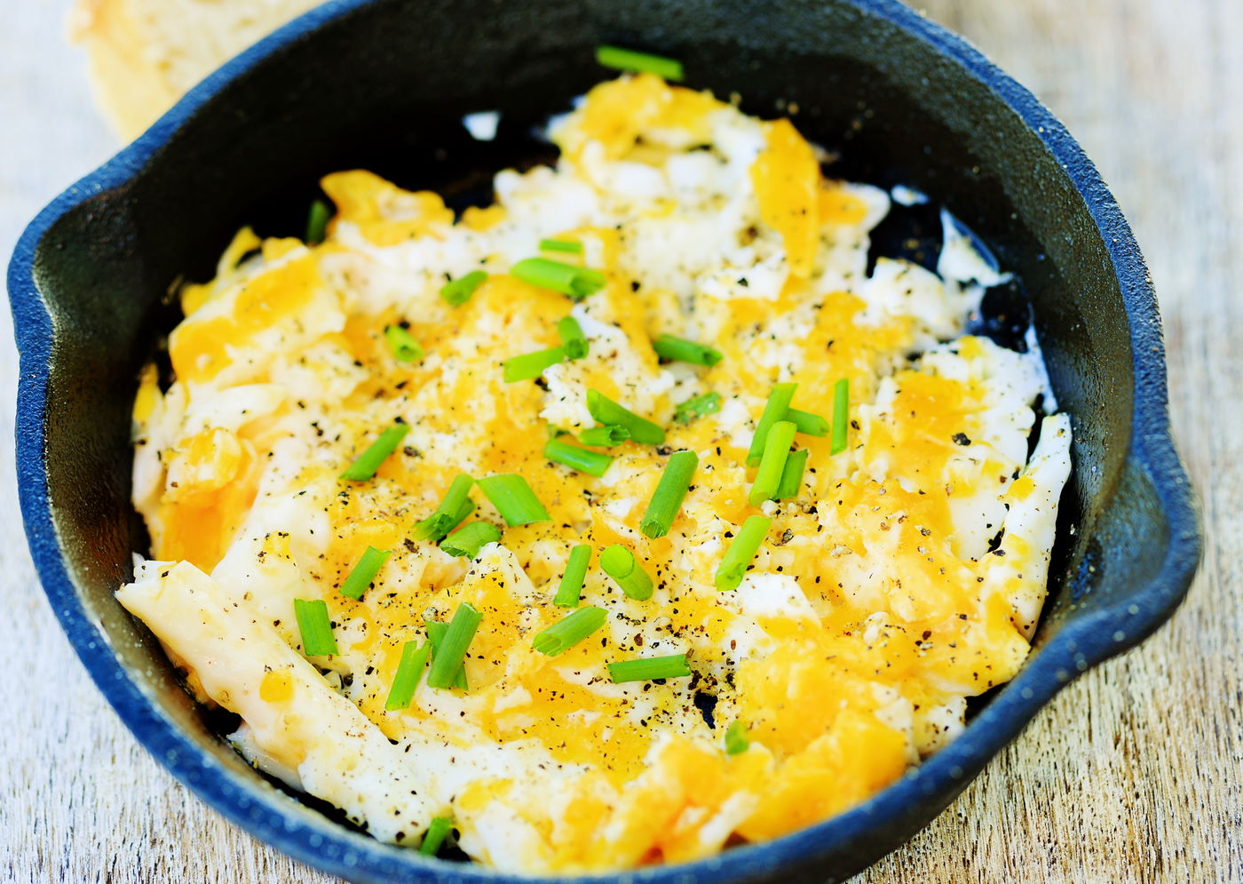 ביצה מקושקשת במיקרוגל שמוכנה תוך 2 דקות