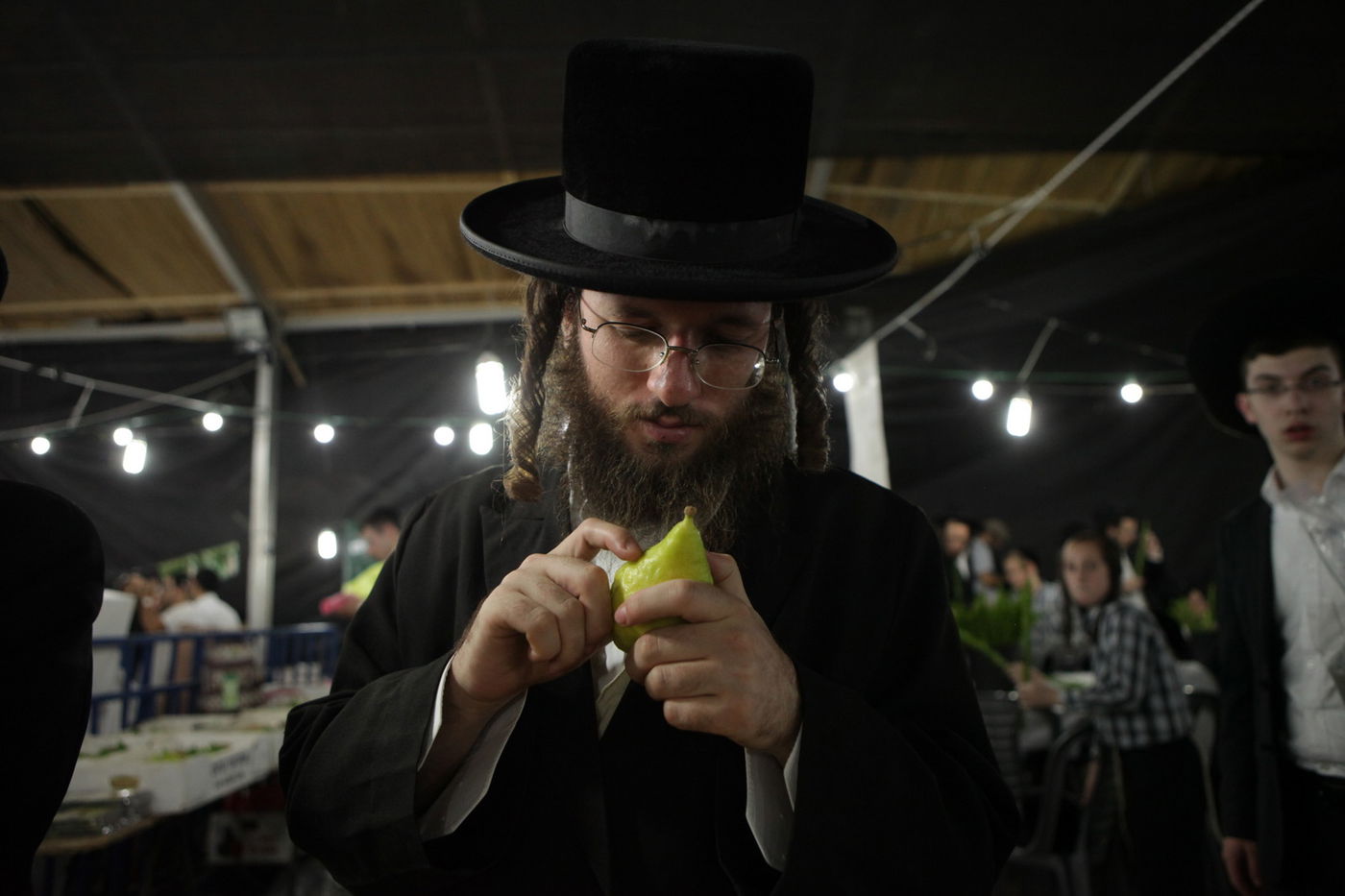 וּלְקַחְתֶּם לָכֶם: שוק ארבעת המינים, תיעוד לילי