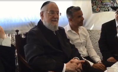 הגרי"מ לאו: "חיים על פני המאדים? קשה מאוד להאמין" • צפו