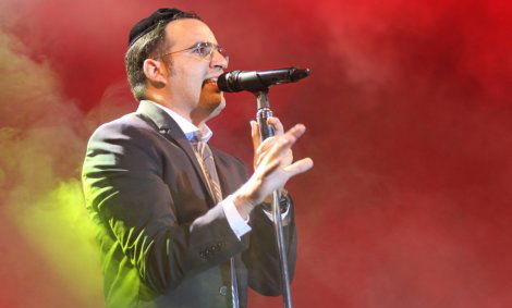 הזמר יעקב שוואקי