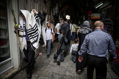 יהודים בעיר העתיקה, ארכיון