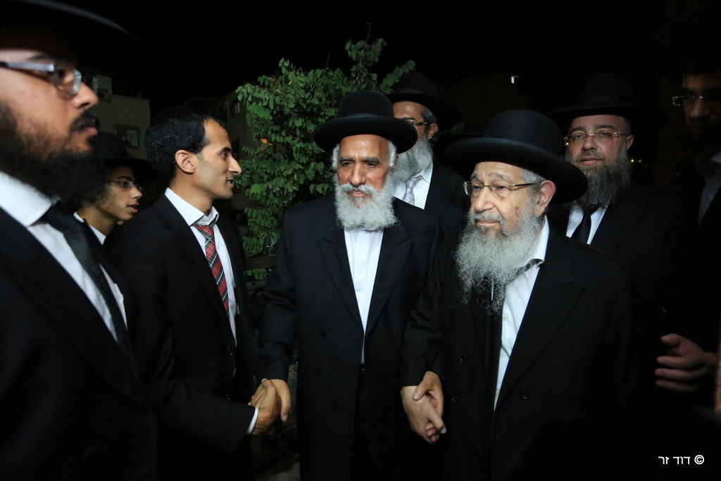 שמחת בית השואבה אצל הגר"ש מחפוד. צפו