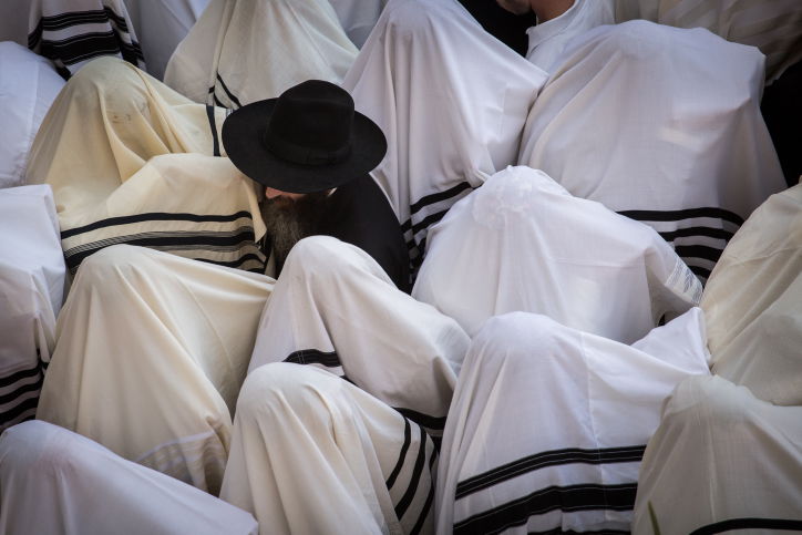 תיעוד ענק: מעמד ברכת כהנים בכותל המערבי