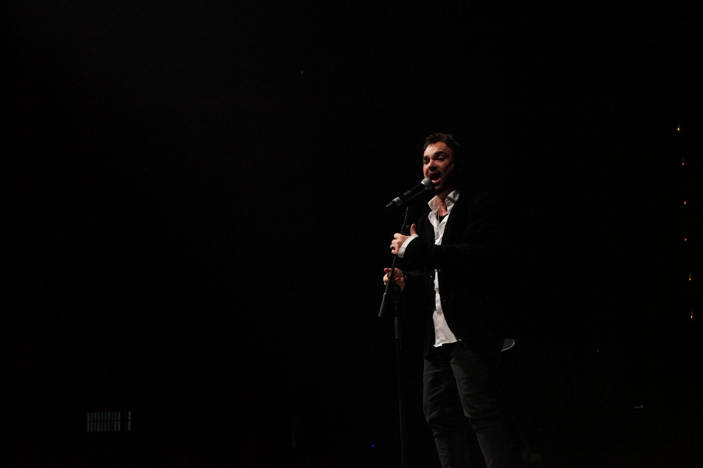 גלריה: מופע ההשקה של אוהד מושקוביץ בבנייני האומה