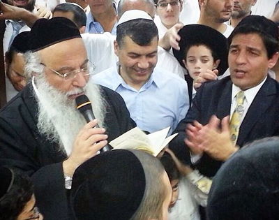 המקובל הגר"ב שמואלי, עוזרו מרדכי חסידים וראש העיר