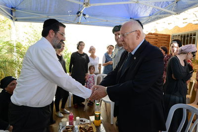 הנשיא ומשפחת בניטה