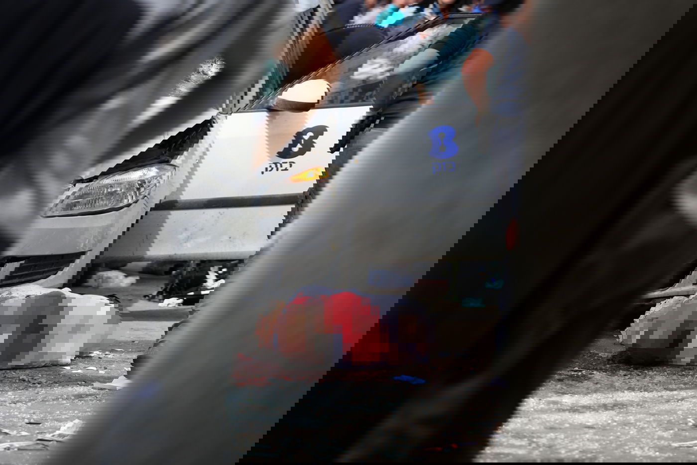 זירת הפיגוע בגאולה. צילום: הדס פרוש, פלאש 90