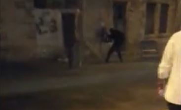 רגע חיסול המחבל בתחנה המרכזית בירושלים