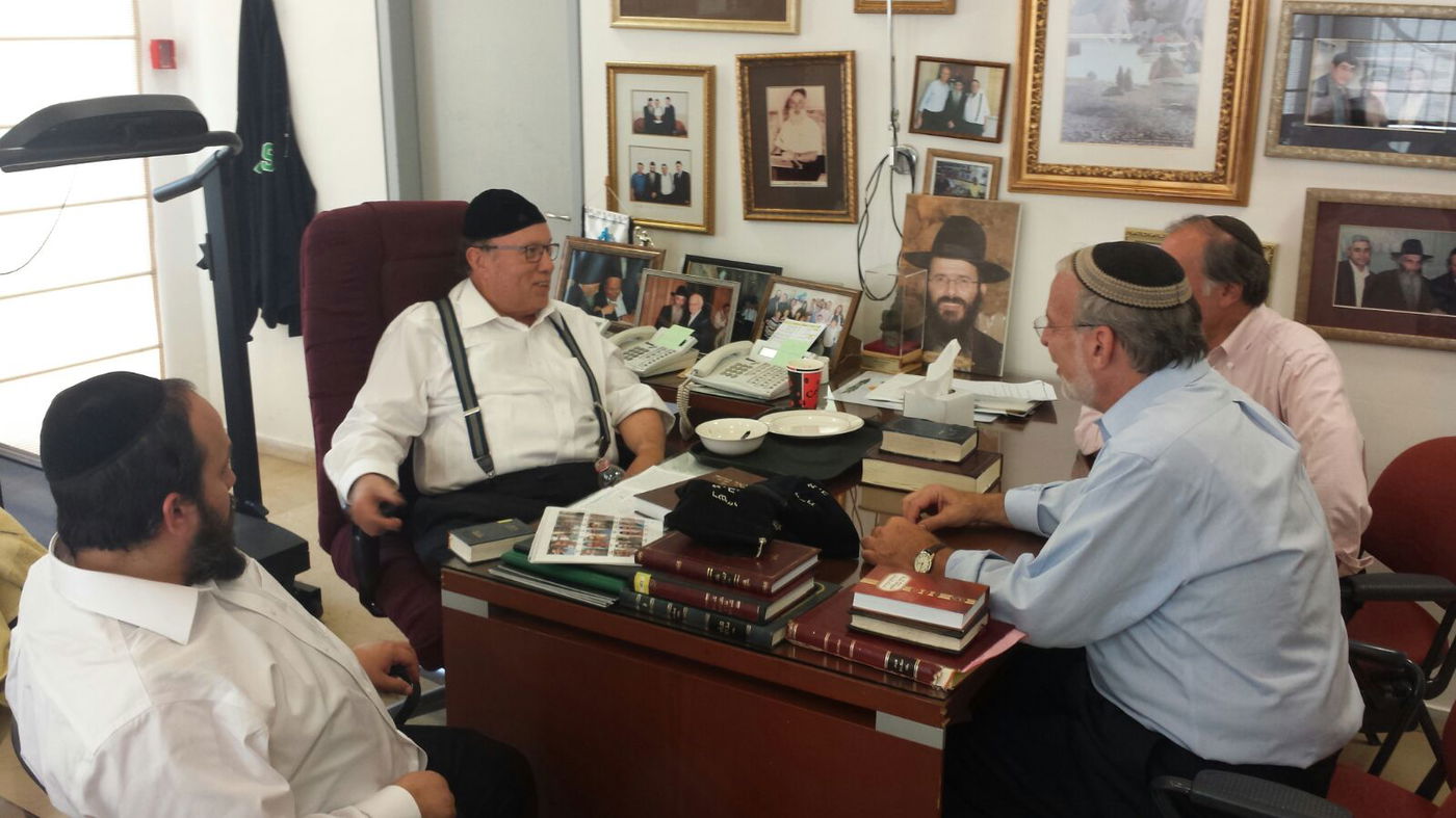 "אל תיכנעו לטרור"; חבר בית המחוקקים בניו יורק קפץ לביקור חיזוק בישראל