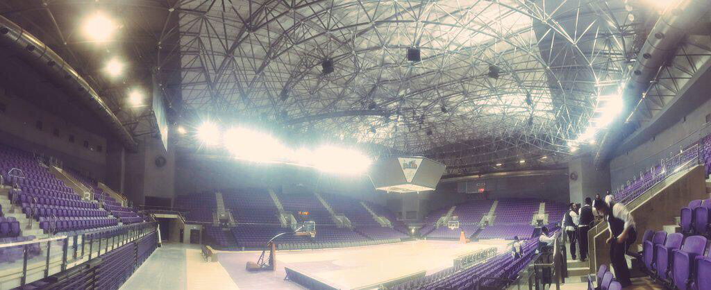 עסקני החסידות מסיירים בהיכל הטוטו