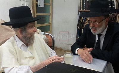 הרב צבי בוימל אצל מרן רה"י הגראי"ל שטיינמן ביום חמישי