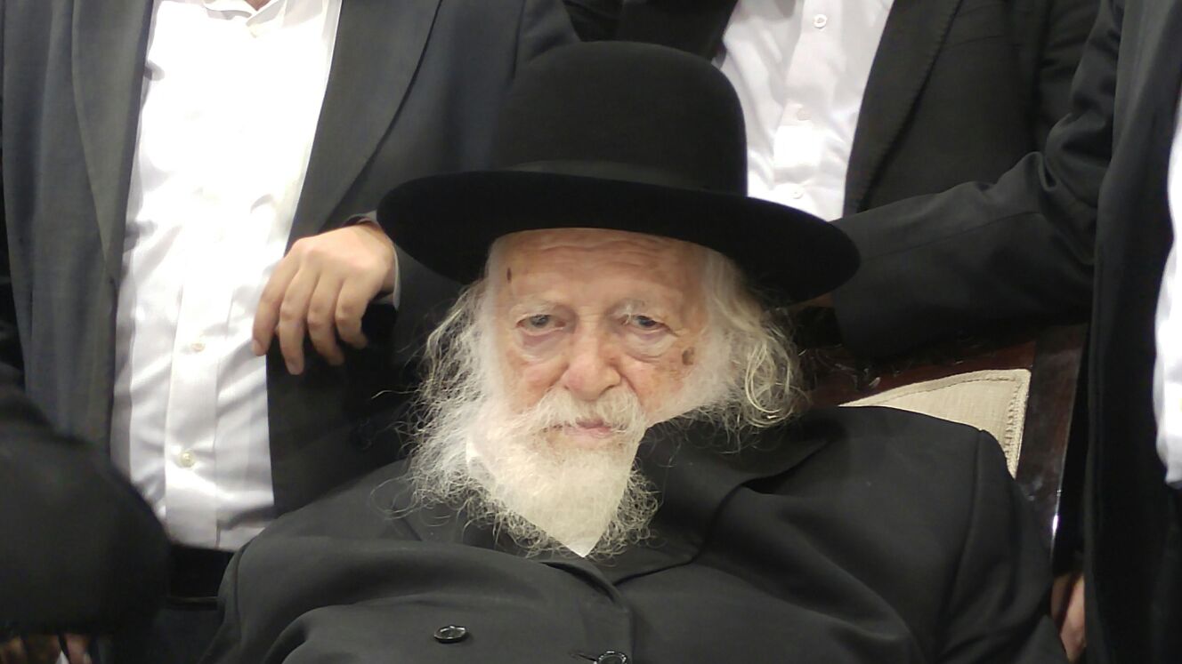 הגר"ח נשאל: ניתן לקרוא לילד על שם יהודי שנרצח בפיגוע?