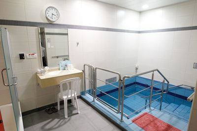 ראש עיריית קרית מוצקין דחה סגירת מקווה חב"ד