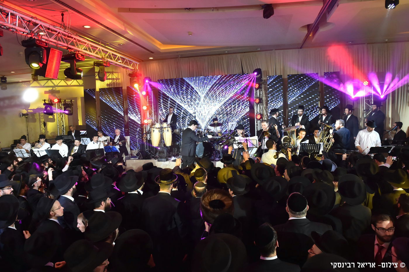 גלריה: התעשייה חגגה בחתונת מוטי שטיינמץ