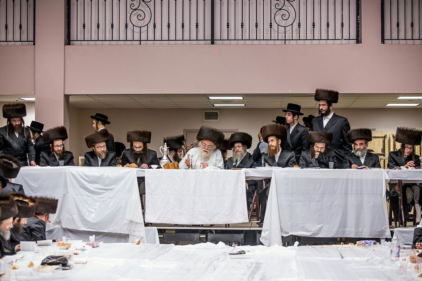 צפו: האדמו"ר מתולדות אהרן מבקר בבורו פארק