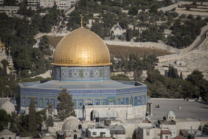 נתניהו מאשר: "מוסלמים יתפללו בהר הבית - יהודים רק יבקרו"