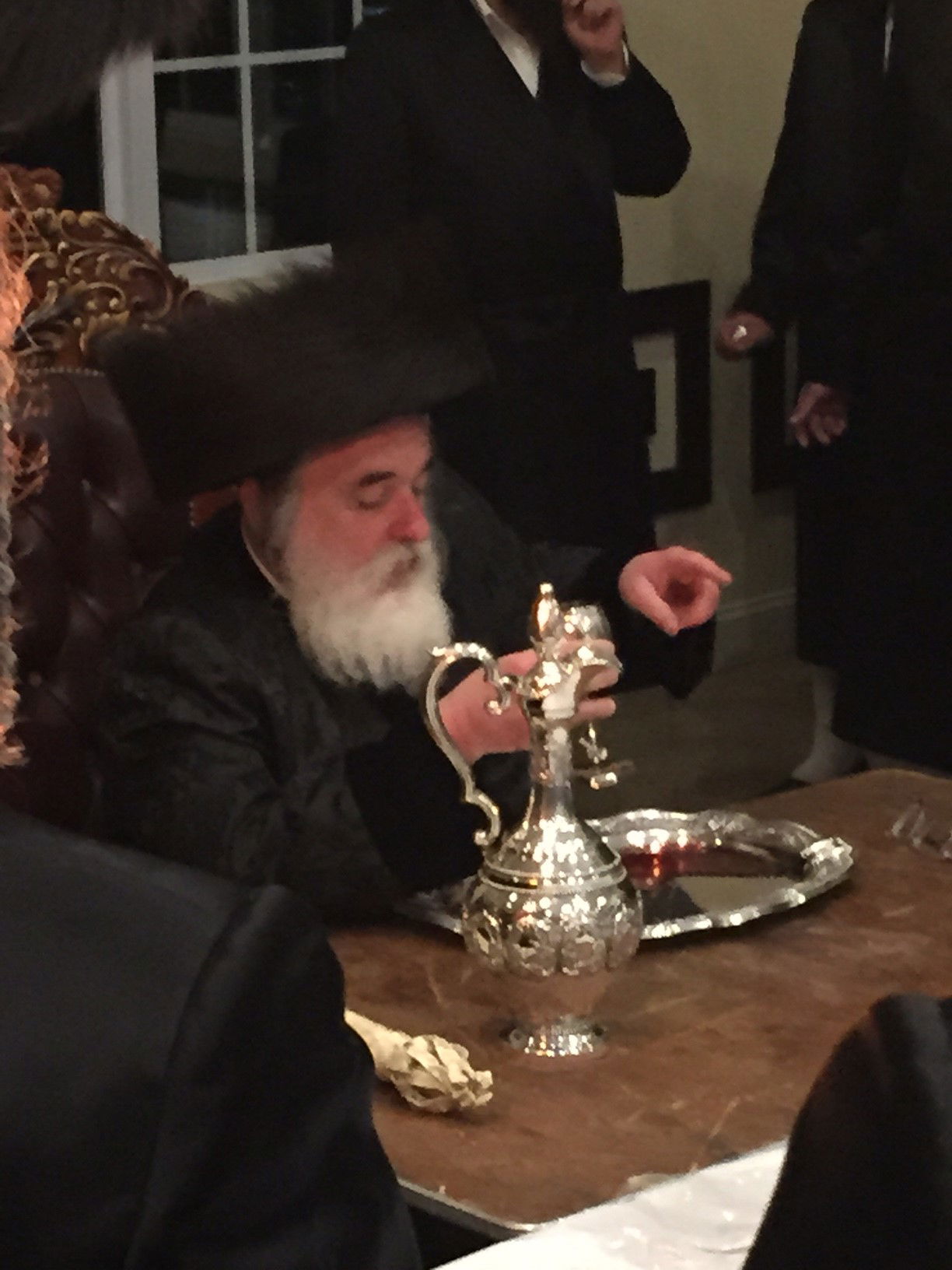 תיעוד: האדמו"ר מויז'ניץ במסע חיזוק בארה"ב