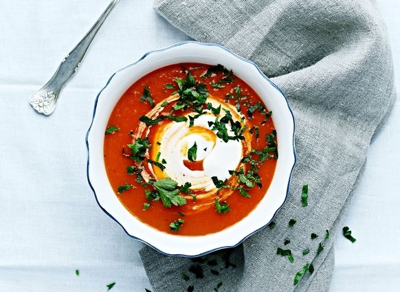 מרק עגבניות עשיר וטעים