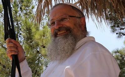 הרב שמואל אליהו, ארכיון