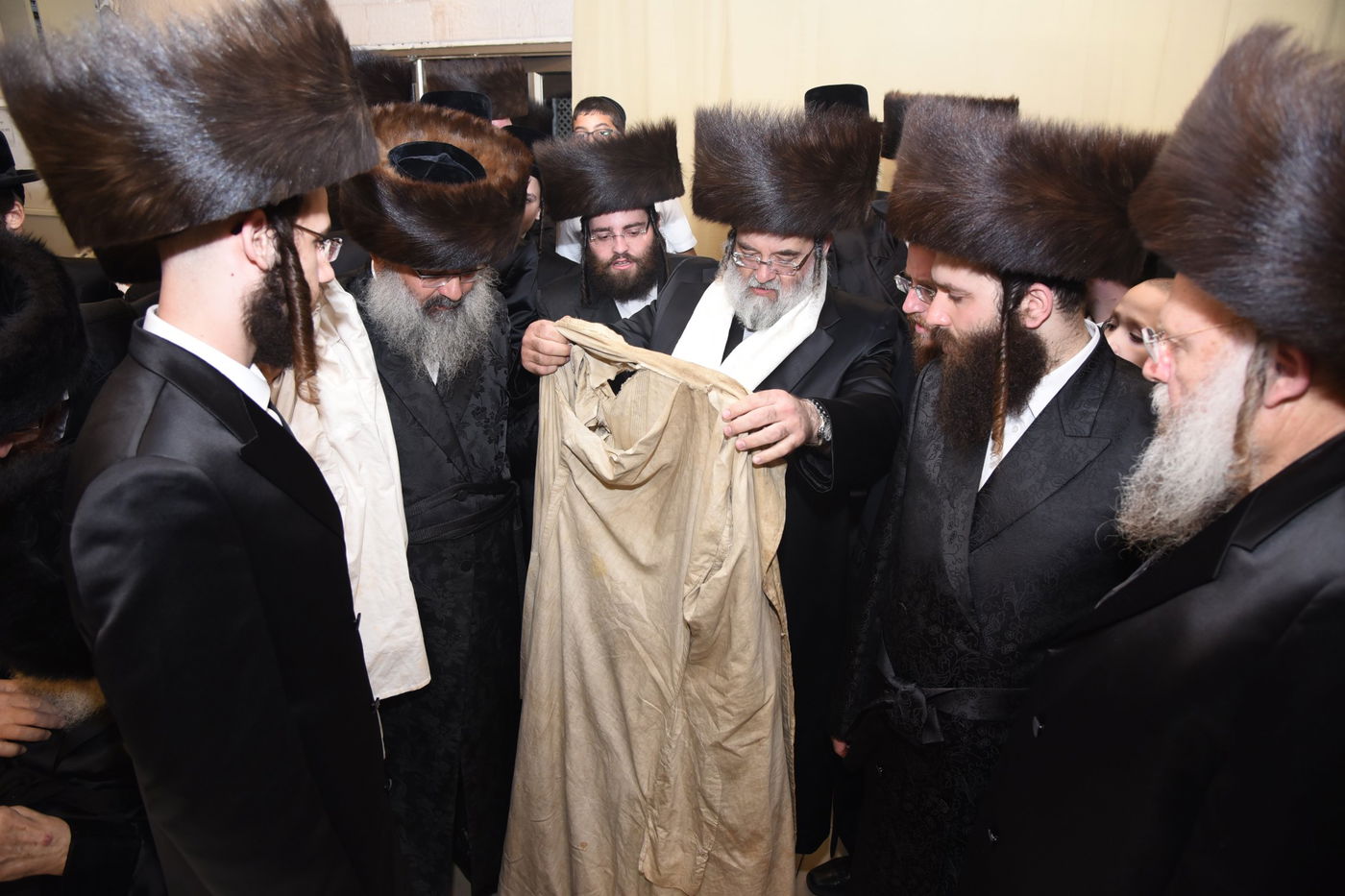 גלריה: חתונת בתו של הרב מרדכי בריסק