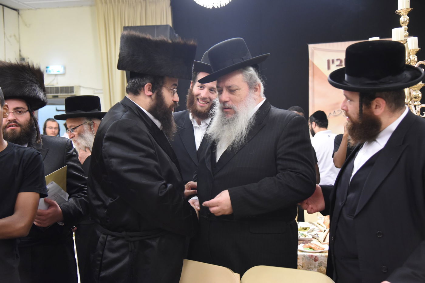 גלריה: חתונת בתו של הרב מרדכי בריסק