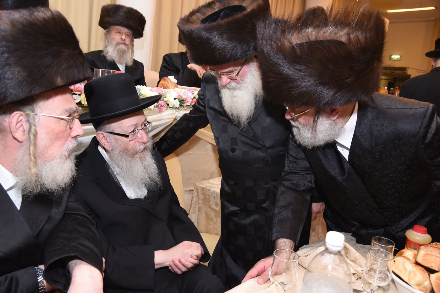 גלריה: חתונת בתו של הרב מרדכי בריסק