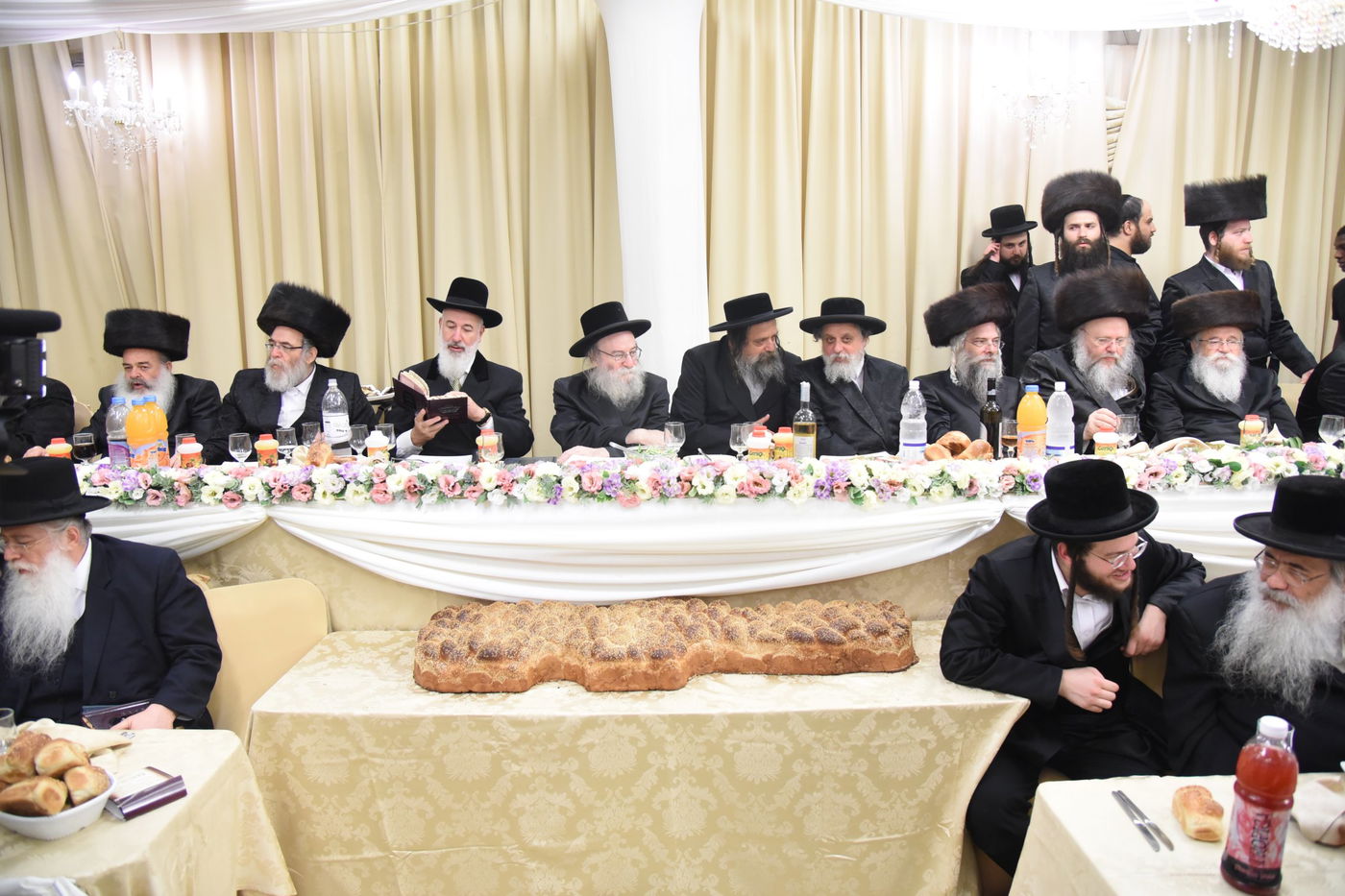 גלריה: חתונת בתו של הרב מרדכי בריסק